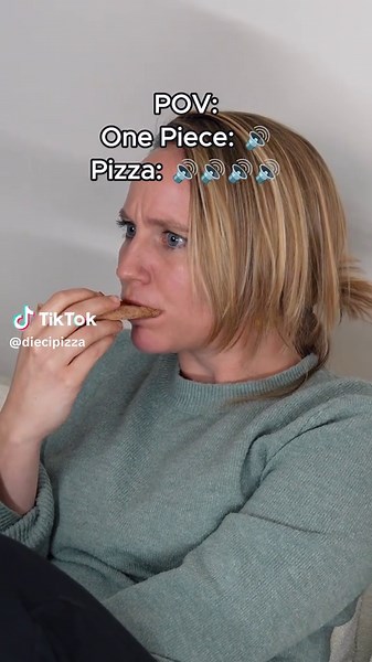 🏴‍☠️ Bereit für die nächste Schatzsuche? 🏴‍☠️ Staffel 2 von «One Piece» ist da – und was passt besser zu einem Binge-Watching-Abend als eine knusprige Pizza? 🍕 Monkey D. Luffy und die Strohhutbande wären sicher dabei 😉 #dieci #diecipizza #pizza #onepiece #onepieceS2
