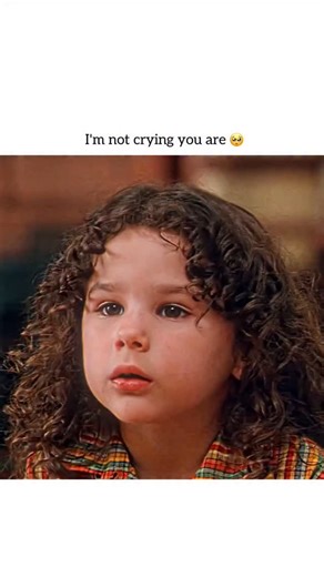 lolitanox on Instagram: "His movie broke my heart. The girl and the parrot were forced to part ways.😭💔 🎬 Paulie (1998 - Movie) 🎥 1h 31m • Family/Comedy/Adventure 🎞️ A wisecracking parrot named Paulie sets out on a heartwarming journey to reunite with the little girl who raised him. Along the way, he changes lives, outwits danger, and proves that even a small bird can have a big impact. A feel-good classic for all ages. 📈 𝐑𝐚𝐭𝐢𝐧𝐠𝐬: IMDB - 6.5/10 Rotten Tomatoes - 62% Audience Score Am