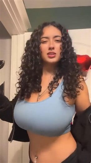 FACTS & KNOWLEDGE on Instagram: "In a highly publicized and often controversial relationship, the U.S.-based woman is Crystal Harris and the man she married is the late Playboy founder Hugh Hefner, who was 60 years her senior. The shocking condition that Crystal reportedly insisted upon and Hefner agreed to before they married in 2012 was a strict prenuptial agreement ensuring that she would not inherit any of his estimated $43 million fortune upon his death. The agreement stipulated that none o