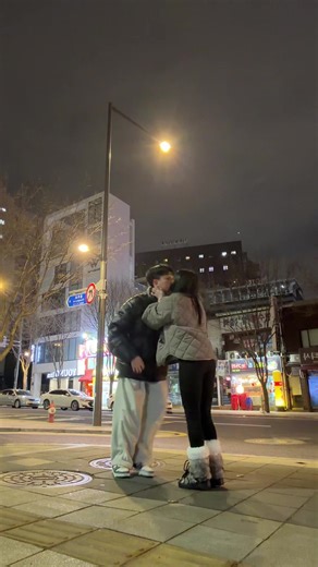 Tưởng gà hoá ra là thóc. 🫣