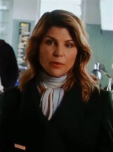 Lori Loughlin Garage sale mystery behind the scenes!!! I loveeeee this video 📸 ❤️ #loriloughlin #forgiveloriloughlin #garagesalemystery #foryoupage #viral