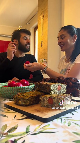 Paște Fericit: Bucurii și Tradiții Familiale