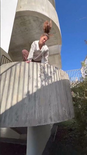 Crazy parkour jumps 😱🤯