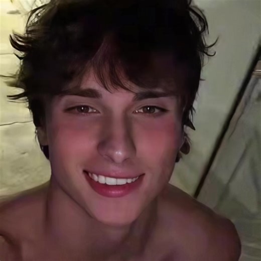 Ascend with JawMax: A Beauty Review