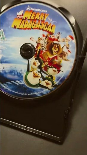 Merry Madagascar dvd overview