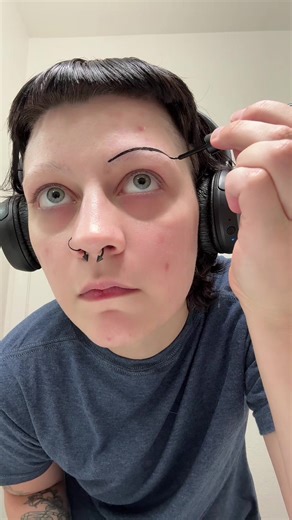 Mastering Liquid Eyeliner for Skinny Brows