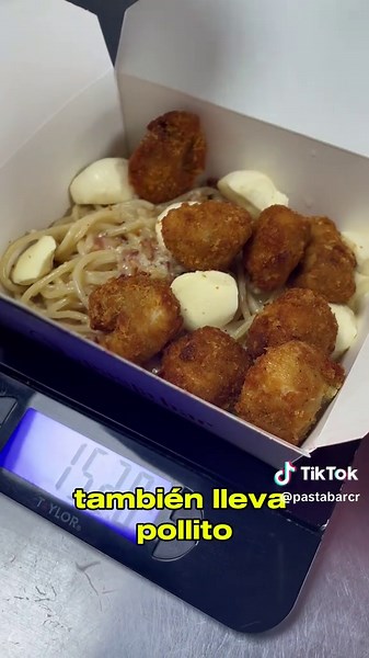 Delicioso pedido de pasta Carbonara en Pasta Bar Costa Rica