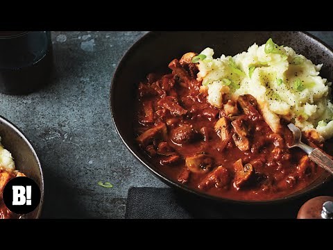 Vegan Stifado & Mash (The most comforting meal ever)