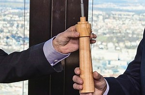 Fernsehturm-Souvenirs: Stuttgarts Stolz zum Pfeffern