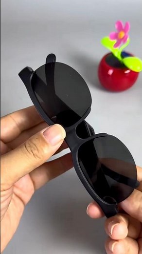 These Smart Bluetooth Sunglasses Let You Take Calls Without Touching Your Phone! 🕶📱