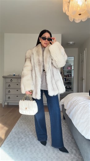 Melissa Viggiani on Instagram: "It’s an elevated sweater and vintage fur kinda night ✨ Let me know if you want the links. Fur (vintage) sourced from @patflesherouterwear Robe @barefootdreams winter outfit ideas, cozy winter outfit, winter fashion inspo, chic winter look, layered winter outfit, cold weather style, neutral winter outfit, casual winter outfit, winter street style, elevated winter basics, vintage fur, fur, fur coat, sweater and denim, jeans and a sweater, denim outfit, date night"