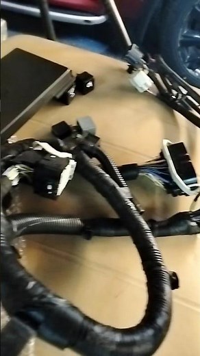 How to ford F-150 fuse box replacement 👍#shorts #overfenders #cumminsparts #fordparts #powerbilt