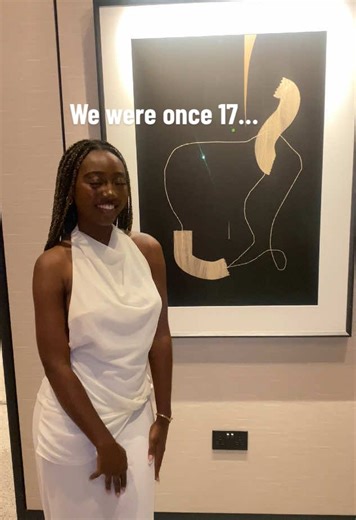 Icl I haven’t aged I look the SAME🤣the other day I got called 18! please I’m taking that as a compliment because by God’s grace when I’m 50 I’ll look 35 #suddenlyitsdecember #not17anymore #trending #aging