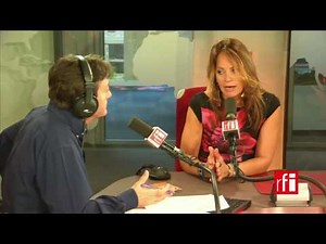 La cantante Bárbara Luna con Jordi Batallé en RFI