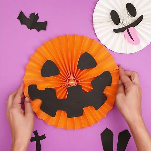 【工作あそび】画用紙一枚で簡単にできる、ハロウィンの壁飾り