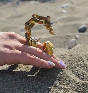 252K views · 218 reactions | Cool rings with movement, by experts: | 5-Minute Workouts | Facebook