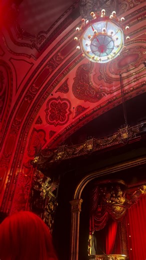 Impactante Caída del Candelabro en el Fantasma de la Ópera