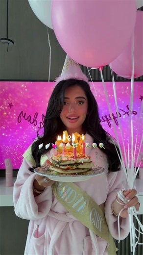يوم ميلاد رتاج 💗🌸 can’t believe i’m 25 now!🥹🎂💘💘💘👑