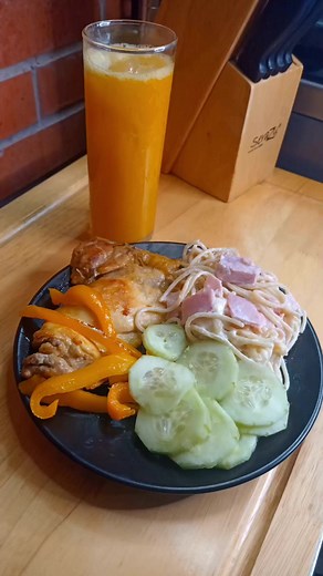 Muslos de pollo con espagueti Menú #Receta #comidacasera #acocinar completo #quehagodecomer | Charly cocina
