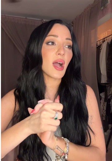 Sister Support: Niki and Gabi's Red Carpet Experience