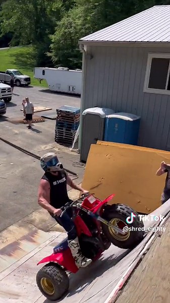 3-Wheeler Backflip video is live! Huge shout to the @channel 199 crew 👊🏻