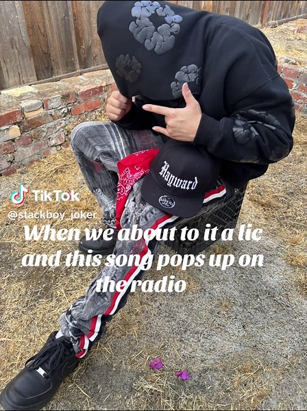 stackboy_joker (@stackboy_joker)’s video of songs played at the club