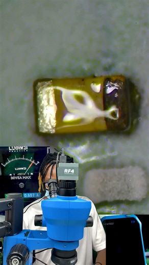 Detecting a Shorting Capacitor in Seconds #mobilerepair #technology #repairing #phonerepair