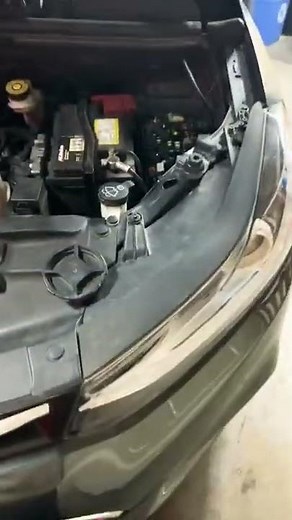 Chevy trax 2018 LT headlight bulb replacement.. easy