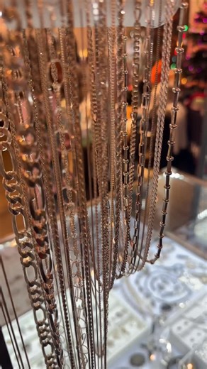 ✨ New Chains Inventory Drop — Rust Belt Market, Dec 16–24! ✨ I’m bringing a huge curated selection of fresh vintage antique pieces just in time for the holiday market! 🎁💫 Expect to see: 💛 Victorian gold-filled lockets & watch chains 💍 Cameo rings & classic vintage rings 🌿 A stunning peridot ring 🪶 Native American jewelry with turquoise sterling details 🦂 Egyptian Revival pieces, zodiac charms & unique statement finds ⏱️ Antique fobs, Sterling and gold chains, and more one-of-a-kind treasu