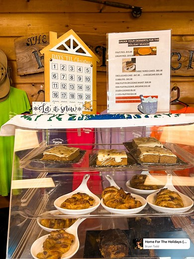 Holiday baking can be stressful, so let us take care of it for you! 六‍不六‍ Fruit Pies - $15.98 Cream Pies - $18.98 Three Tiered Cakes - $65.98 Tres LechesCake - $47.98 Cheese Cake - $20.98 Cobblers - $42.98 Mini Muffin or Cookie Basket - $28.98 Mini Muffin, Cookie, and Brownie Basket $32.98 Dozen Cookies - $$5.00 Dozen Muffins - $34.98 Place an order today by calling #417-338-2101 Baked by Mandee with ❤️ | Indian Point Floating Cafe | Facebook