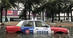 Typhoon Mangkhut kills dozens in Philippines, pounds south China