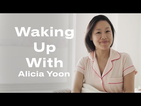 This Is Peach & Lily Founder Alicia Yoon's Morning Routine | Waking Up With | ELLE