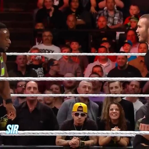 The Lucha Dragons vs The New Day | SM TV