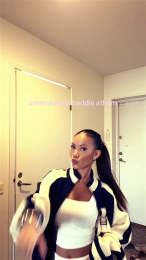 International Baddie Anthem - AnnieNguyen462 Dance Video