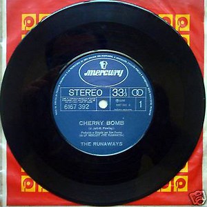 The Runaways - Cherry Bomb