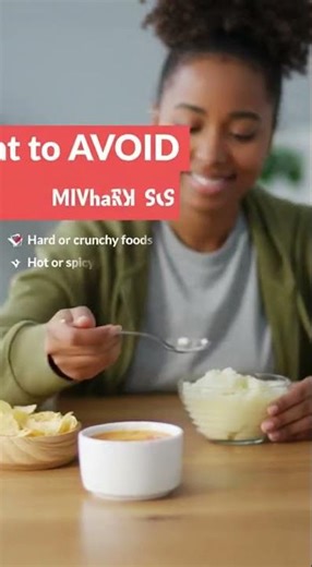 🍽️ When can you eat after a tooth extraction? Timing matters.