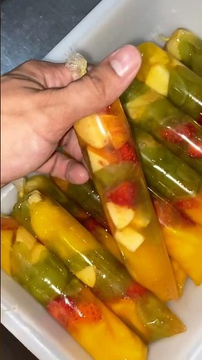 Fit frozen treat/ coconut water and fruit frozen treat/ sugar-free popsicle