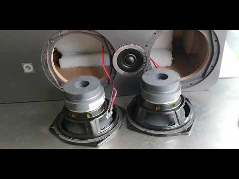 Q Acoustics 3050i Floorstanding | Deep Unboxing