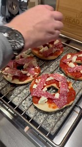 308K views · 4K reactions | don't walk to the kitchen run and make pizza bagels #food #foodie | Right Guys Reviews | Facebook