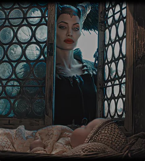 Hollywood movie edits Viral movie scenes #fyp #foryou#viral #trending#FYP#ForYou #Hollywood Vibes #CinematicLook #FilmScene#Movie.