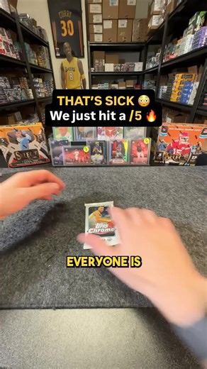 Shaq 4/5 straight to the backwall 😳 Low numbered legend like that does not stay in the stack. Absolute monster. 🔥 Catch the next NBA heater live on Whatnot link in bio #Shaq #NBACards #ShortPrint #SportsCards