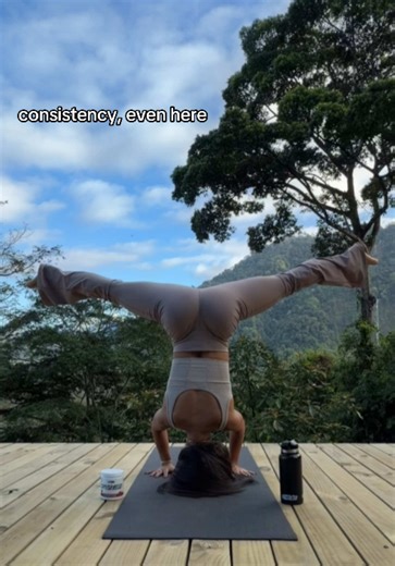 staying skinny even on vacation 🤝 my @ehplabs oxyshred ❤️‍🔥 use my code BARB to get yours 🫶🏼 #fyp #fittok #trending