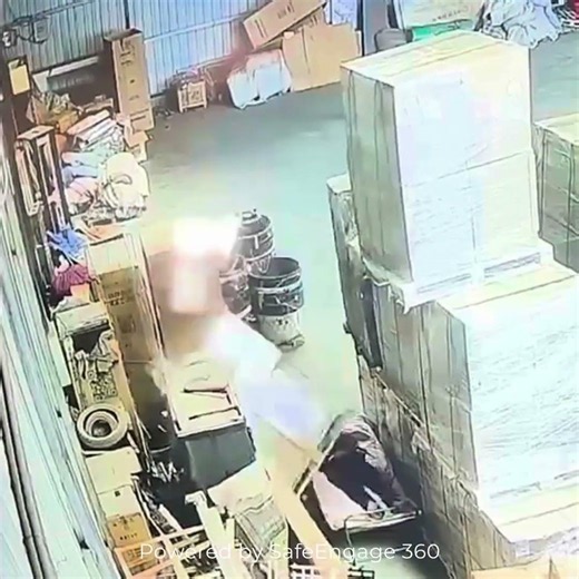 Daily Safety Fails🤯This is WHY You Should Never Sleep in The Workplace – Pallet Falls😳 #fails