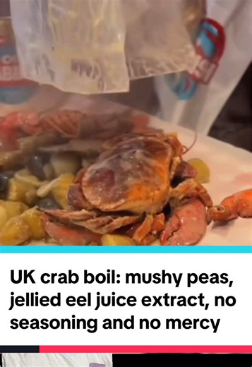 UK crab boil: mushy peas, jellied eel juice extract, no seasoning and no mercy #marco #foodtiktok #foodreview #ukfood #americantiktok