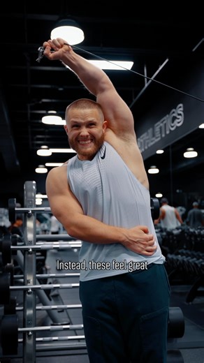 Jeff Nippard on Instagram: "2 new upper trap exercises I’ve been doing! 1. The Overhead Cable Lu Raise. The traps fire super hard to upwardly rotate the scapula in the overhead position. Yes, you’re missing out on the stretch aspect here, but you can make that up with the other exercise. First saw this one from @liftrunbang1 👍🏼 2. High-Incline Dumbbell Shrug/Row. Try not to go too heavy here. Instead focus on engaging that area between your upper and mid traps by shrugging up and slightly back