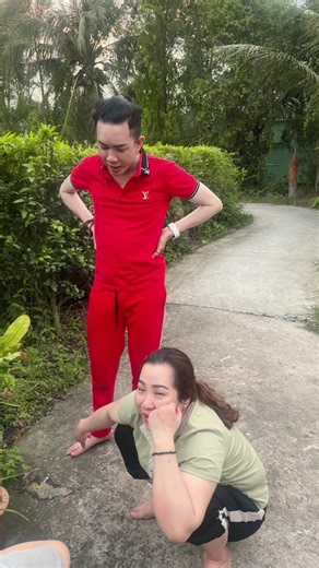 Video của LOAN LÊ Quận 8 ( 1 ) (@loanlequan8.1) với bản nhạc âm thanh gốc - LOAN LÊ Quận 8 ( 1 )