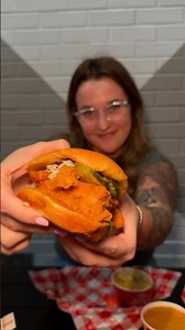 HATTIE B’s HOT CHICKEN!!
