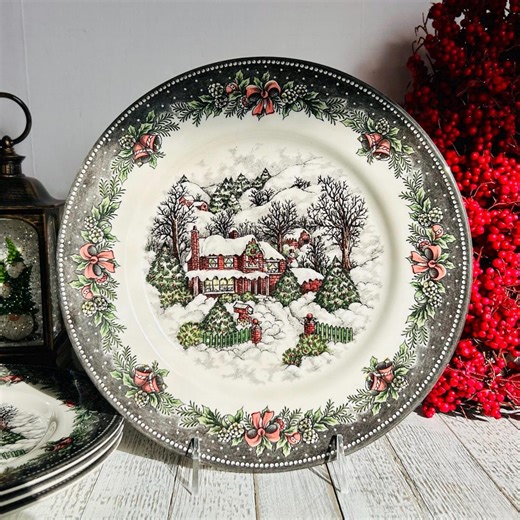 Royal Stafford Christmas Village Dinner Plate 10 7/8", Holiday Tableware Made in England, Vintage Christmas, Made in England - Etsy