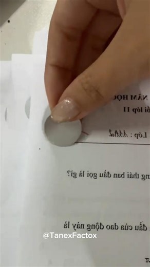 is teacher ne scratch sticker chipka Diya 😱|#youtubeshorts #trending #shorts