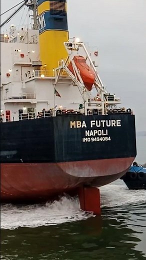 Ship Propeller How To Rotate | Ship Rudder And Propeller Work #ship #propeller #rudder #lifeboat